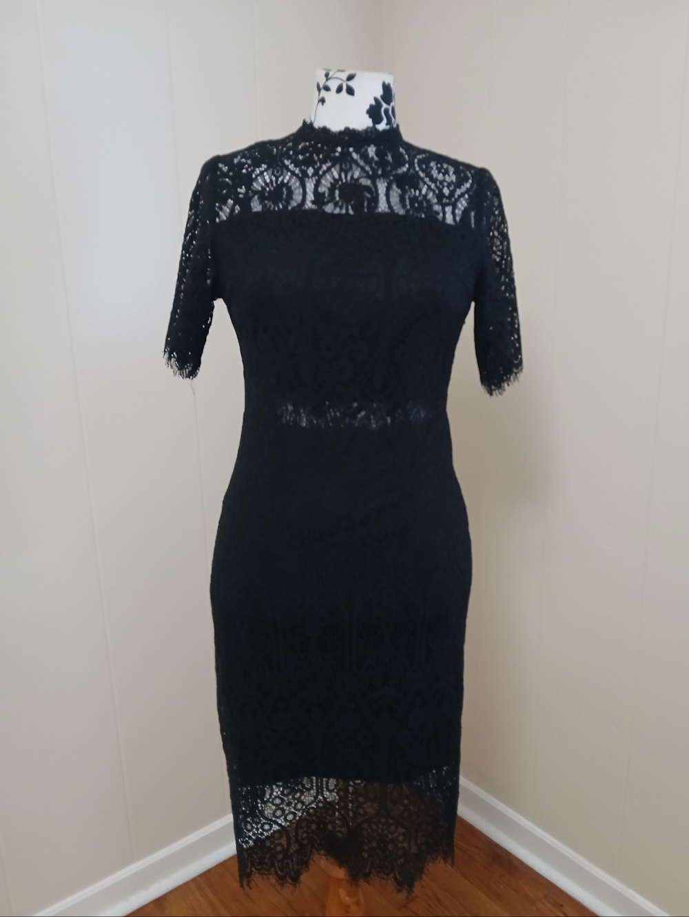 Zalulus Lace Midi Dress with High Neck And Mid Drift Slip Cut Out - Picture 3 of 7